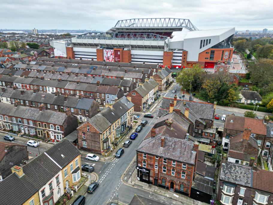 The Boot Rooms Anfield Liverpool Bagian luar foto